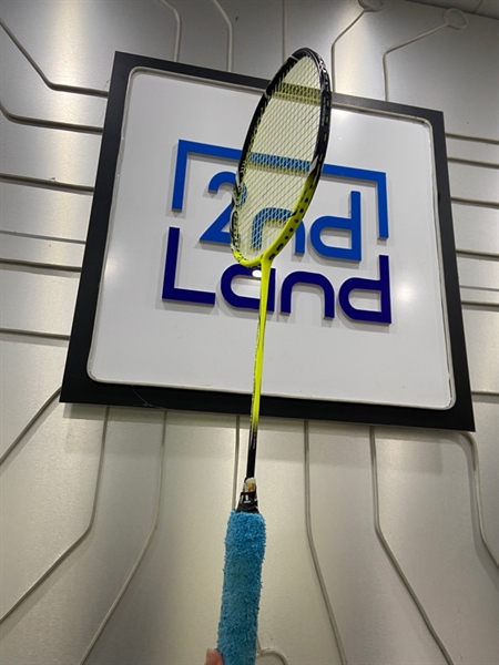 Vợt cầu lông Sunbatta Tiger 3302 II - Màu xanh neon - Ngoại hình: 97% - Trầy khung nặng - Body 1