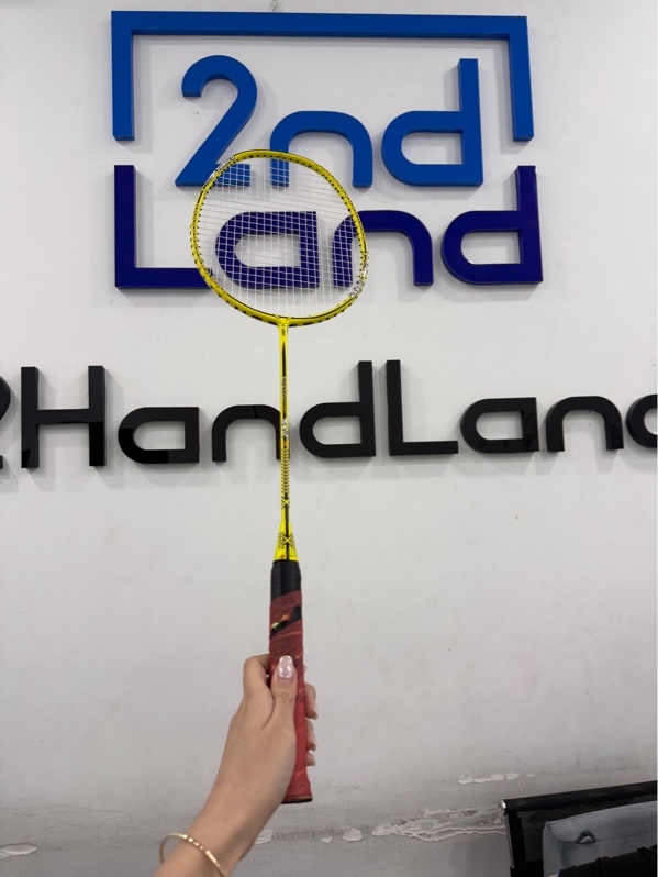 Vợt cầu lông Venson Kongfu Rabbit - Màu vàng - Ngoại hình 97% - xước nhẹ - Body