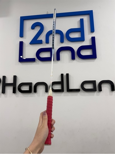 Vợt cầu lông Victor auraspeed 8000 - Màu trắng xanh - Ngoại hình 97% - Vợt trầy , tróc sơn - Body 1