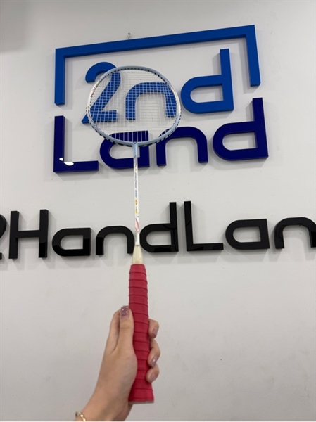 Vợt cầu lông Victor auraspeed 8000 - Màu trắng xanh - Ngoại hình 97% - Vợt trầy , tróc sơn - Body 2