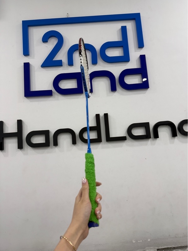 Vợt cầu lông victor brave sword 12 - màu xanh - Ngoại hình 96% - Trầy xước nhiều , tróc sơn - Kèm túi