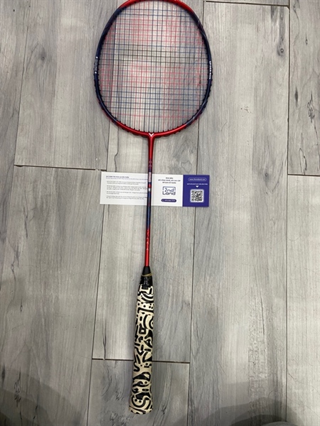 Vợt cầu lông Victor Spider-man - Màu đỏ - Ngoại hình: 97% - Trầy cấn - Body 2