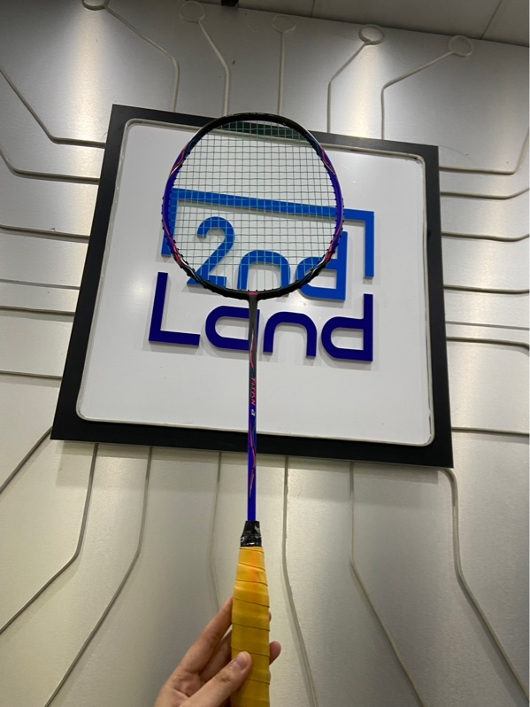 Vợt cầu lông VS Titan 8 - 4U-G5 - 26LBS - Màu xanh đen - Ngoại hình: 97% - Body