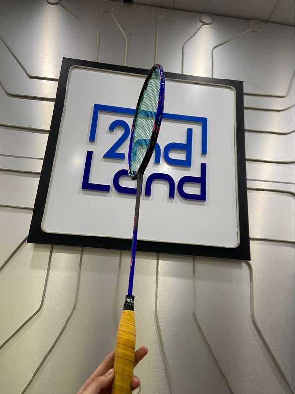 Vợt cầu lông VS Titan 8 - 4U-G5 - 26LBS - Màu xanh đen - Ngoại hình: 97% - Body