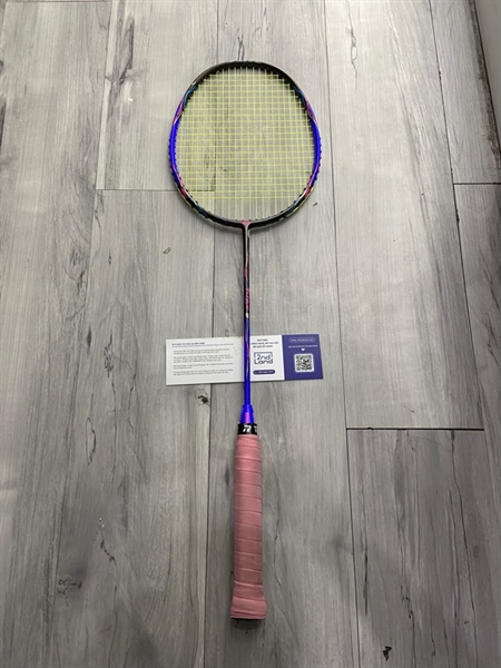 Vợt cầu lông VS Titan 8 - Màu xanh đen - Ngoại hình: 97% - Body