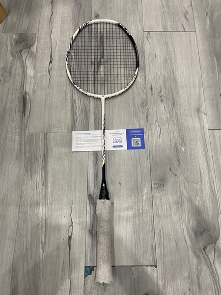 Vợt cầu lông Yonex Astro 99 Play - Màu trắng - Ngoại hình: 98% - Body