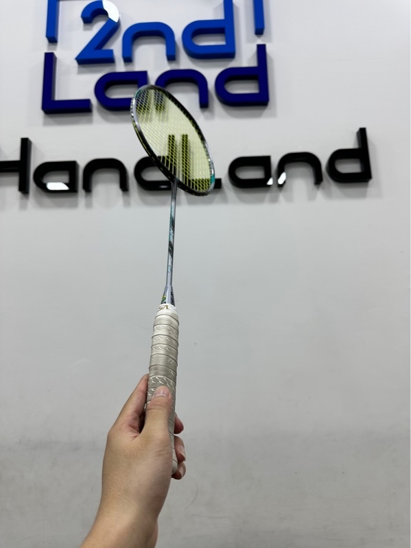 Vợt cầu lông Yonex Astrox 88 Play - Màu đen bạc - Ngoại hình 98% - Body