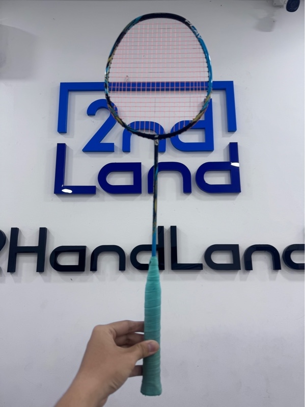Vợt cầu lông Yonex Astrox 88s play - Màu xanh đen - Ngoại hình 97% - Tróc sơn một mảng, xước nhẹ - Body