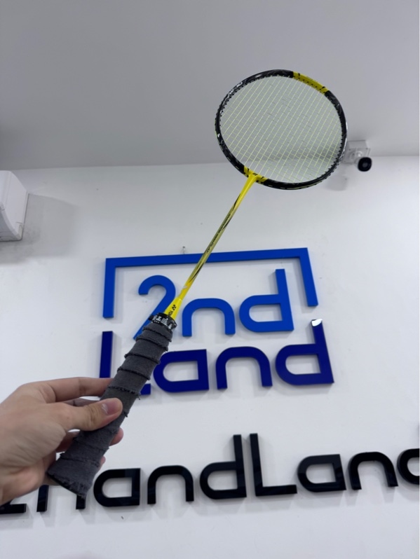 Vợt cầu lông Yonex Nanoflare 1000 Play - Màu vàng đen - Ngoại hình 97% - Khung trầy, tróc sơn - Kèm túi