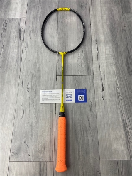 Vợt cầu lông Yonex Nanoflare 1000Z - Màu vàng đen - Ngoại hình: 97% - Trầy sườn - Không lưới - Body 2