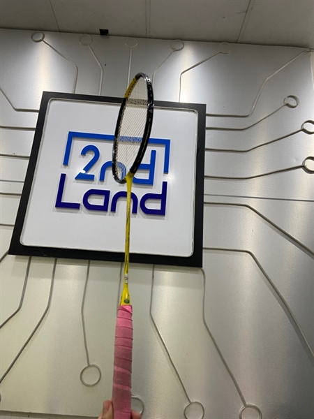 Vợt cầu lông Yonex Nanoflare 1000Z - Màu vàng - Ngoại hình: 97% - Trầy sơn 4 chỗ, đã hàn - Kèm túi