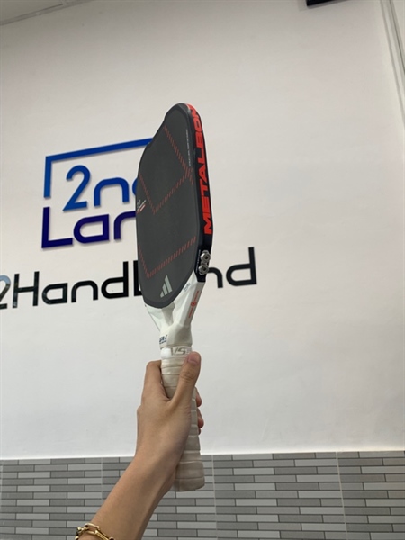 Vợt Pickleball Adidas Metalbone - Màu đen - Ngoại hình: 97% - Trầy sườn - Body, kèm tạ 2