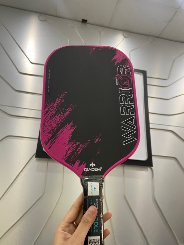 Vợt Pickleball Diadem Warrior V2 - Màu hồng - Ngoại hình: 99% - Body