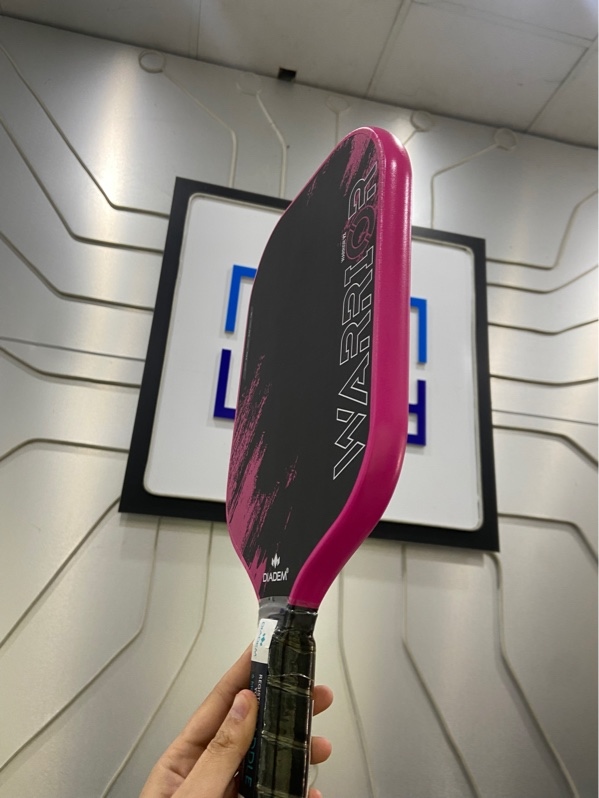 Vợt Pickleball Diadem Warrior V2 - Màu hồng - Ngoại hình: 99% - Body