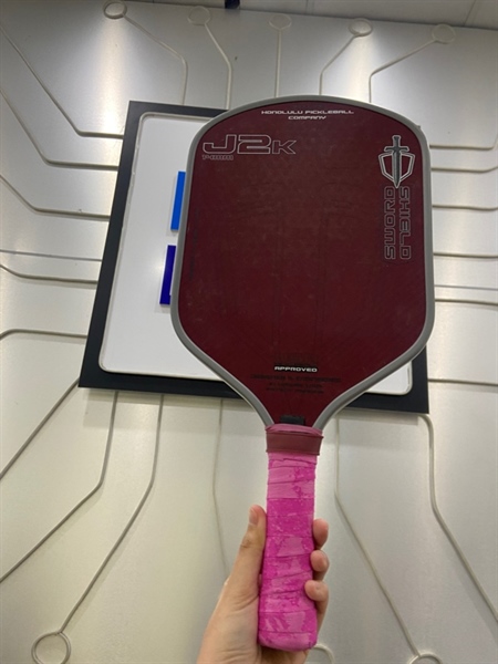 Vợt pickleball Honolulu J2K - 14mm - Màu đỏ - Ngoại hình: 97% - Trầy khung nhẹ - Kèm túi 3
