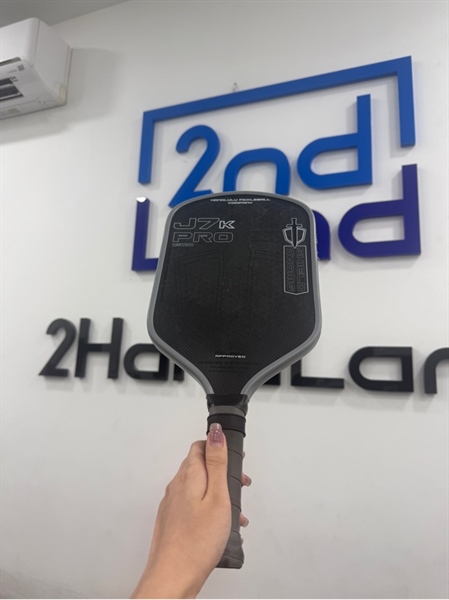 Vợt pickleball Honolulu pickleball Company J7K pro - 16mm - Màu đen - Ngoại hình 97% - Vợt trầy , mặt tiếp xúc mòn - Body