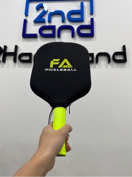 Vợt Pickleball Joola Perseus Mod TA-15 Pro Player Edition - 16mm - Màu trắng đen - Ngoại hình 97% - Trầy xước - Kèm túi đựng 3