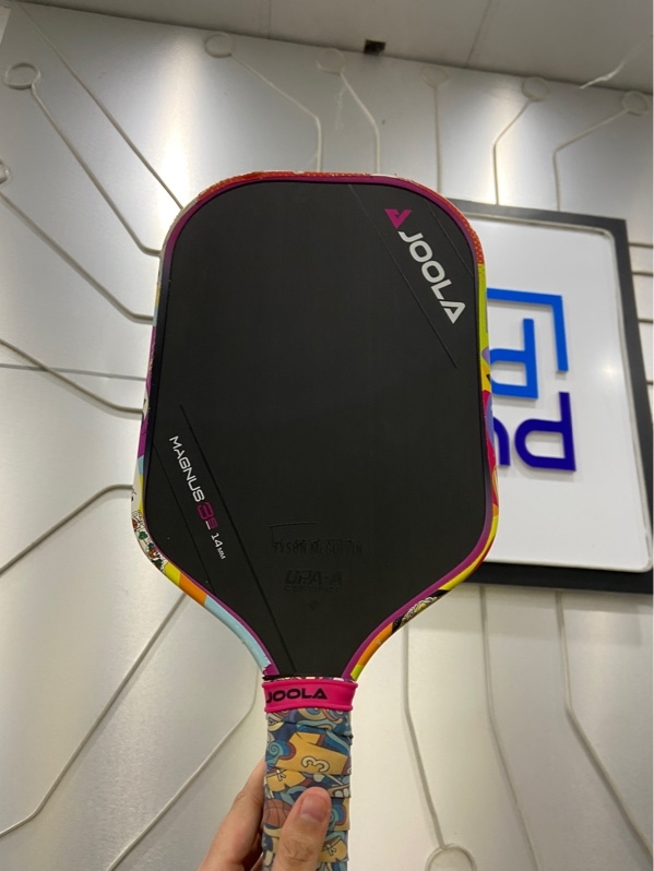 Vợt PickleBall JOOLA Tyson McGuffin Magnus 3S - 14mm - Màu tím - Ngoại hình: 97% - Tróc lớp dán ngoài , trầy nhẹ mặt - Body