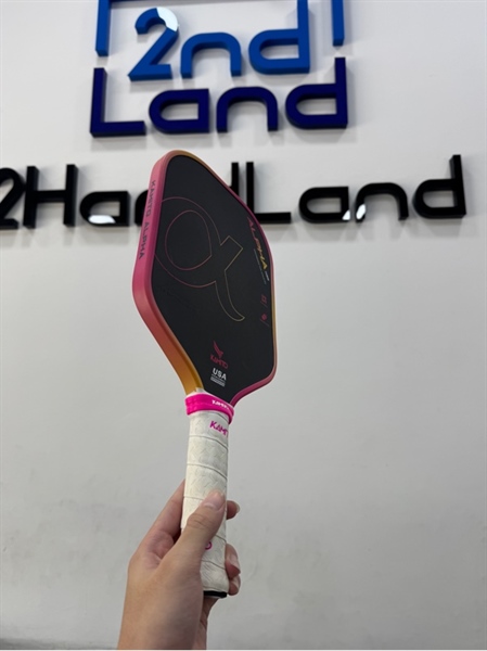 Vợt Pickleball Kamito Alpha α Lý Hoàng Nam - Màu hồng trắng - Ngoại hình 97% - Fullbox 1