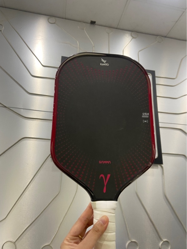 Vợt Pickleball Kamito Gamma - 16mm - Màu đỏ đen - Ngoại hình: 97% - Mặt vợt trầy nhẹ, viền trầy xướt nhiều - Body