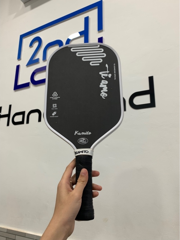 Vợt Pickleball Kamito Tiamo - Màu trắng đen - Ngoại hình: 97% - Body