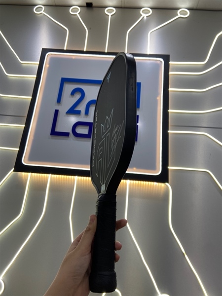 Vợt Pickleball Paddletek Bantam ALW-C 14.3mm - Màu đen xanh dương - Ngoại hình: 97% - Trầy viền bảo vệ - Body 1