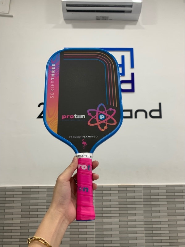 Vợt pickleball Proton Series Three - Màu đen xanh - Ngoại hình: 98% - Kèm túi