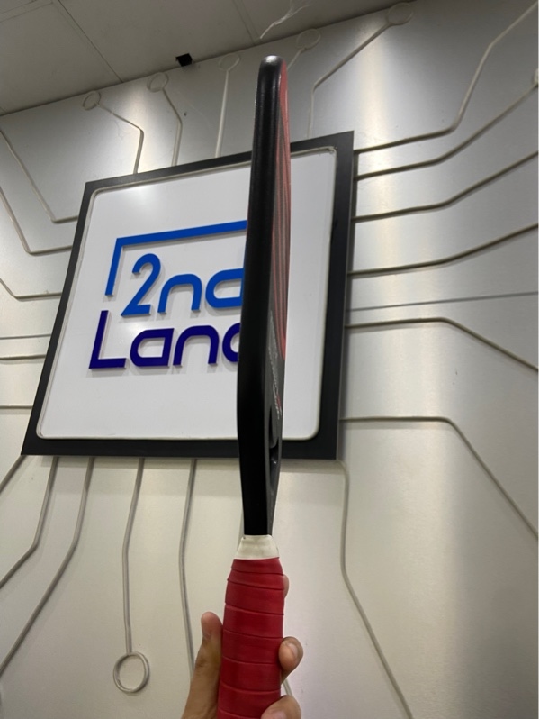 Vợt Pickleball VANGUARD Power Air Invikta - Màu đỏ đen - Ngoại hình: 97% - Tróc sơn 2 mặt + góc sườn - Body