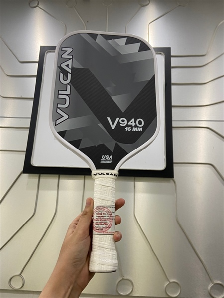 Vợt Pickleball Vulcan V940 - 16mm - Màu trắng đen - Ngoại hình: 99% - FullBox 2