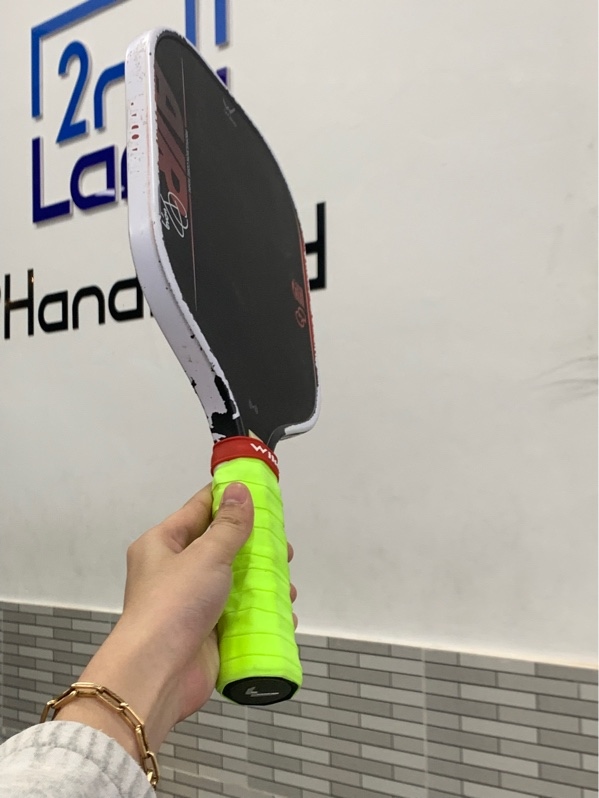 Vợt pickleball wika Quang Duong AIR - 16mm - Màu trắng đen - Ngoại hình: 97% - Tróc viền - Body