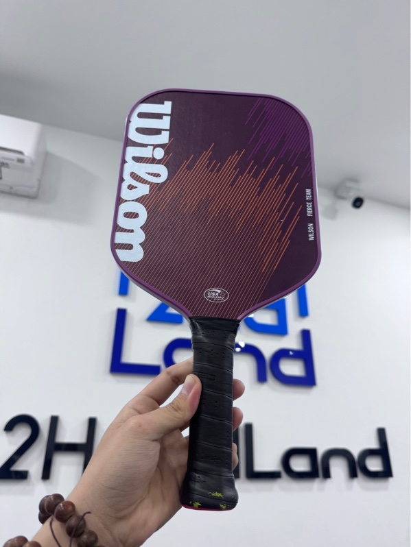 Vợt Pickleball Wilson Fierce Team Paddle Purple WR1610011U2 - Màu tím - Ngoại hình 97% - Trầy xước, tróc sơn nhẹ mặt vợt - Body