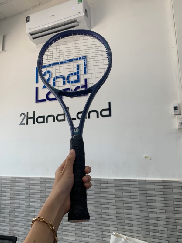 Vợt tennis Wilison graphite aggressor 95 - 4| 3/8, 8.5 IS - Màu xanh - Ngoại hình: 96% - Trầy - Body