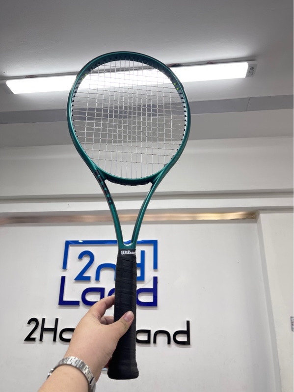 Vợt tennis Wilson Blade 100 v9 300g - Màu xanh ngọc - Ngoại hình 98% - Body