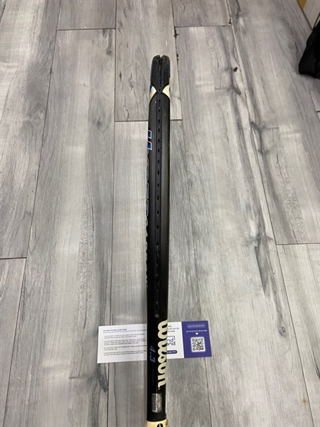 Vợt Tennis Wilson Hammer 5.3 237G - 50-60 LBS 110 sq . in - Màu đen - Ngoại hình: 97% - Viền trầy 1 mảng dài, trầy viền + tróc sơn - Body 1