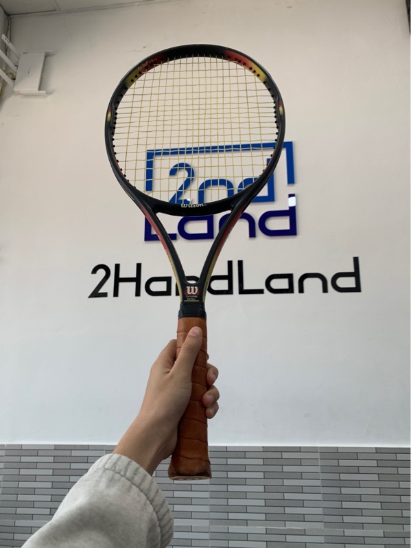 Vợt tennis Wilson Pro Staff Classic 6.1 Si - 357G - Màu đen - Ngoại hình: 96% - Trầy xước nhiều - Body