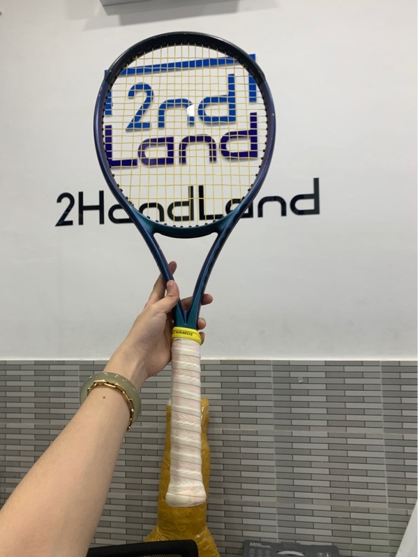 Vợt tennis Wilson ultra V4 - Màu xanh - Ngoại hình: 97% - Trầy body - Body