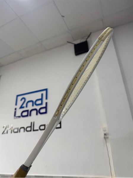 Vợt tennis Wimbledon HM-98 HIGH Modulus Graphite Grip 41/4 - Size 98 - ngoại hình: 97% - màu trắng - kèm túi - đã thay dây 2