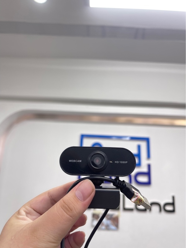 Webcam HD 1080P - Màu đen - Ngoại hình 97% - Tối góc sáng vàng ở giữa - Kèm box