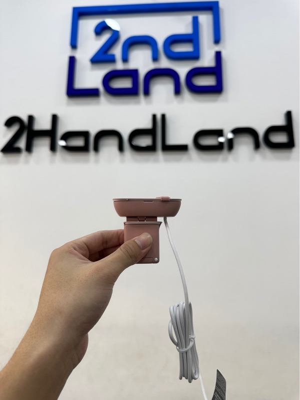 Webcam Logitech Brio 100 - Màu hồng - Ngoại hình 98% - Kèm box + Dây két nối