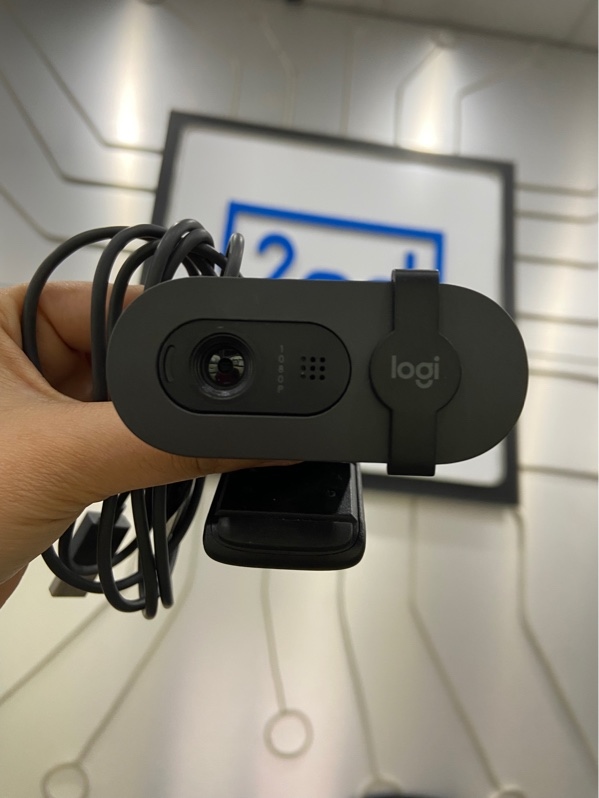 Webcam Logitech Brio 105 - Màu đen - Ngoại hình: 98% - Body