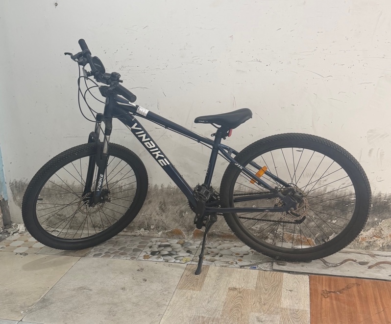 Xe đạp địa hình MTB Vinbike Hima 1 - Màu xanh - Ngoại hình: 97% - Xước, bụi nhiều, yên xe hơi bung da - Body