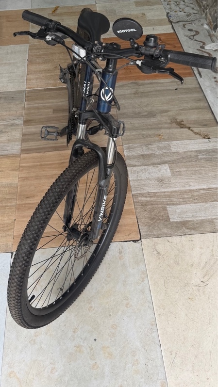 Xe đạp địa hình MTB Vinbike Hima 1 - Màu xanh - Ngoại hình: 97% - Xước, bụi nhiều, yên xe hơi bung da - Body