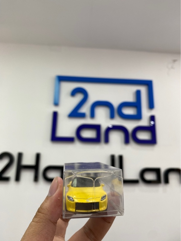 Xe mô hình Hot Wheels - 2022 Nissan Z Proto - Màu vàng - Ngoại hình: 97% - Kèm Box
