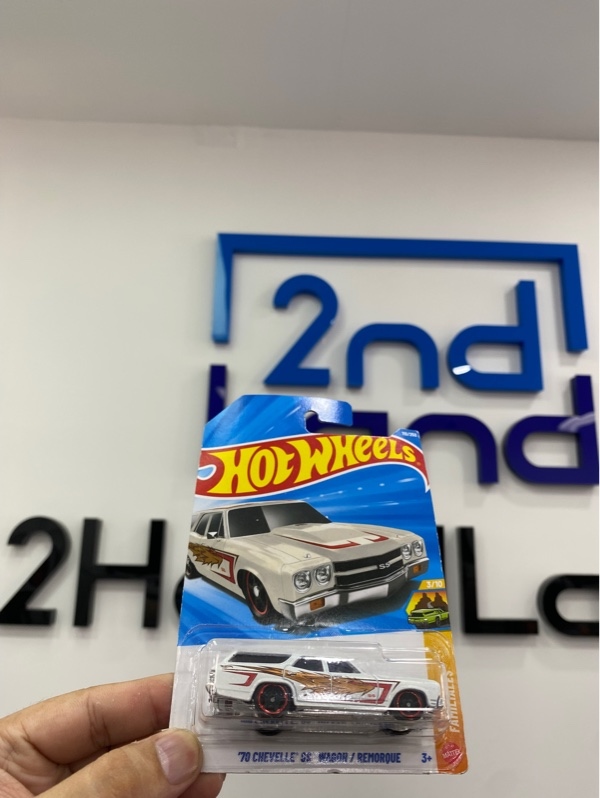 Xe mô hình Hot Wheels - 70 Chevelle SS Wagon / Remorque - New seal
