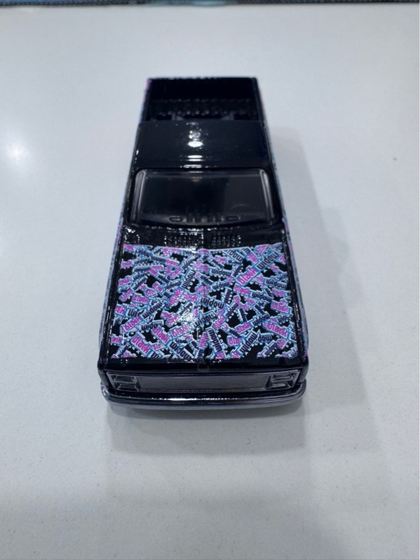 Xe mô hình Hot wheels 83 chevy silverado TM - Màu đen - Ngoại hình 98% - Body