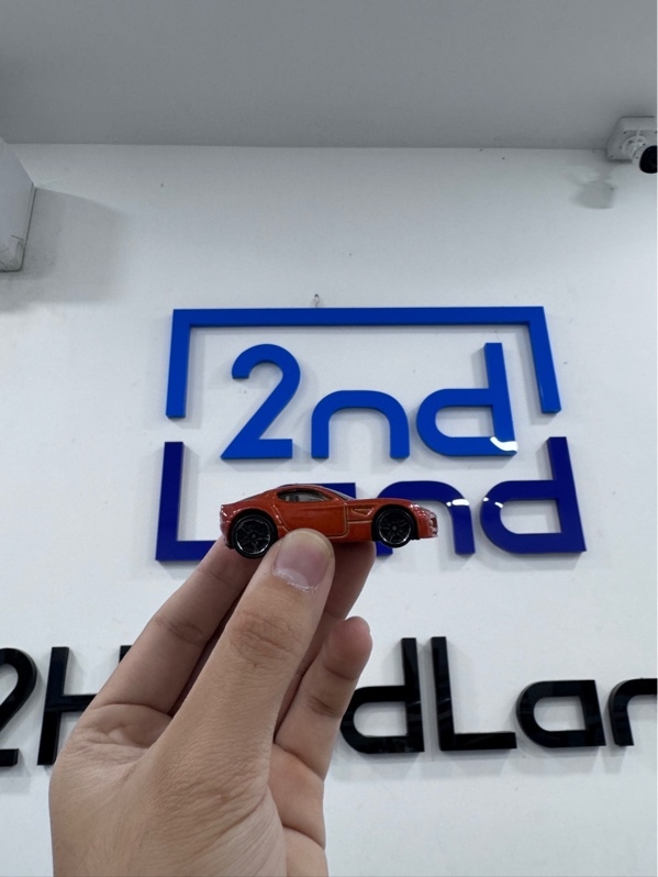 Xe mô hình Hot Wheels Alfa Romeo 8C Competizione - Màu cam - Ngoại hình 97% - Trầy xước - Body