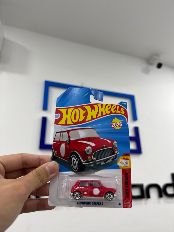 Xe mô hình hot wheels - AUSTIN MINI COOPER S - Màu đỏ - Newseal