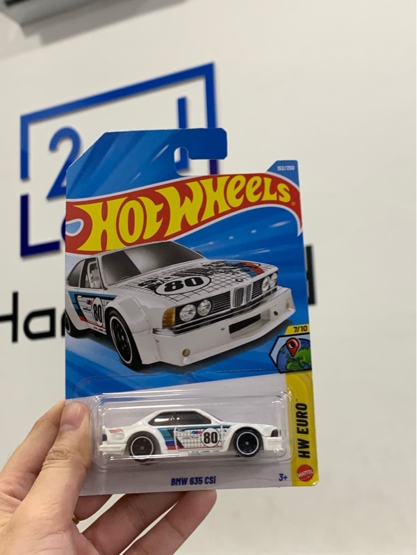 Xe mô hình Hot Wheels BMW 635 CSI - Kèm box