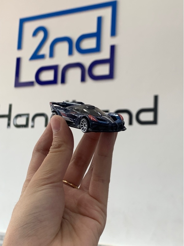 Xe mô hình Hot Wheels Bugatti Bolide - Màu xanh dương - Ngoại hình: 97% - Body