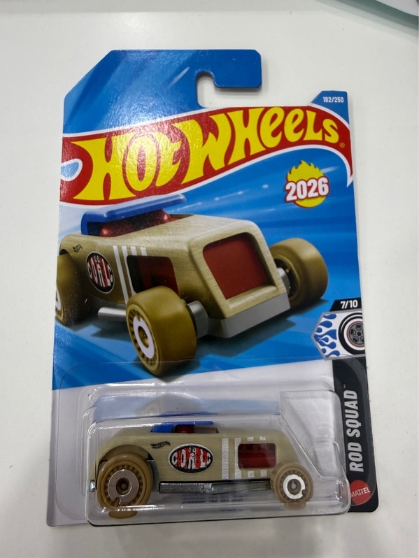 Xe mô hình Hot Wheels - CHOP N BLOC - Màu be - NewSeal